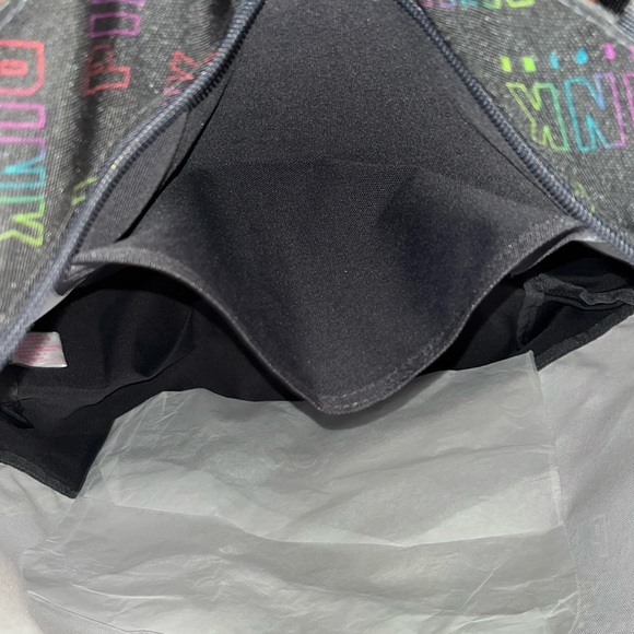 NWT! VICTORIAS SECRET EXTRA LARGE BAG! Beach/overnight/travel bag - Picture 5 of 5